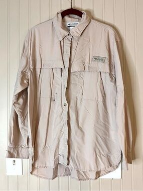 Columbia Flamingo Bay Long Sleeve Shirt Women's Size Large 

In great condition